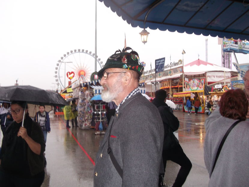 de insigne pe palarie