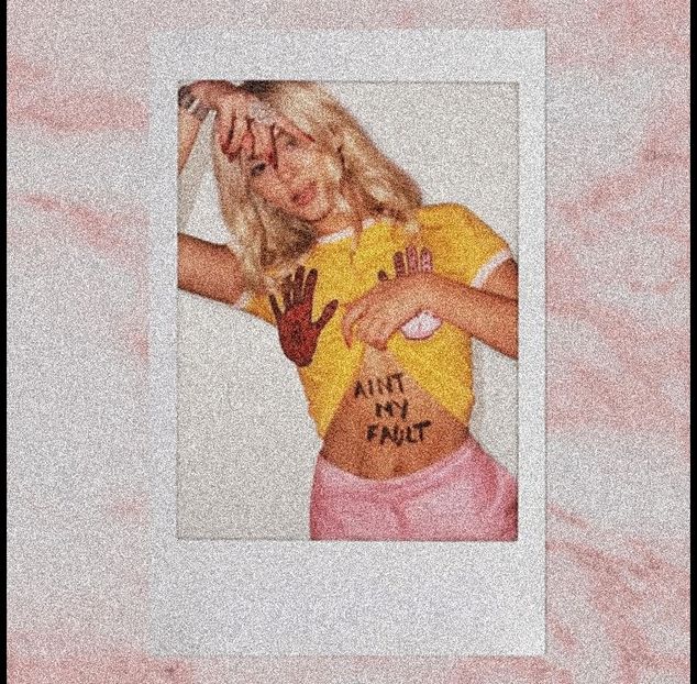 11.10 ·♡ ❝Please don‘t blame me for what ever happens next.❞