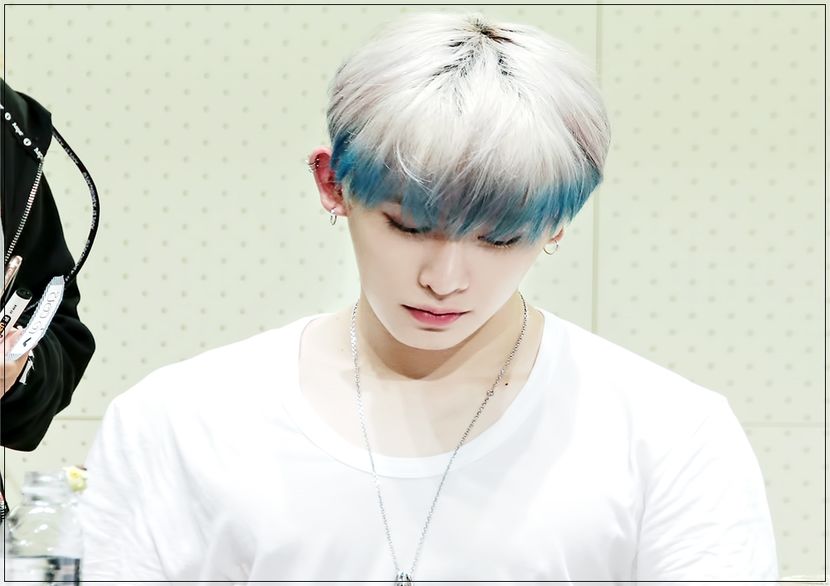 ✖ Dᴀʏ 003 × 14.10.2016 ✖; Wonho (Shin Hoseok) : Vocalist, Visual ; 01.03.93
