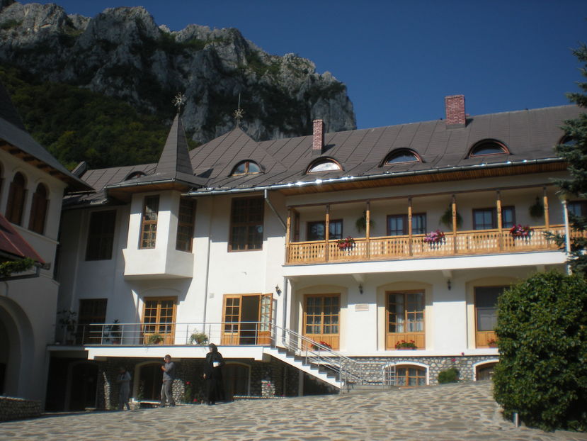 MANASTIREA RAMET-ALBA-1