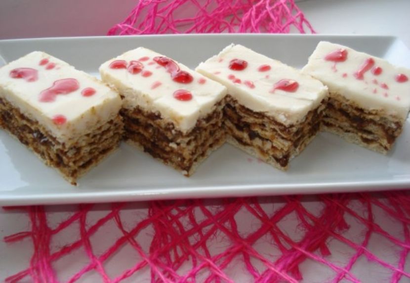 prajitura-cu-foi-de-napolitana-580x400