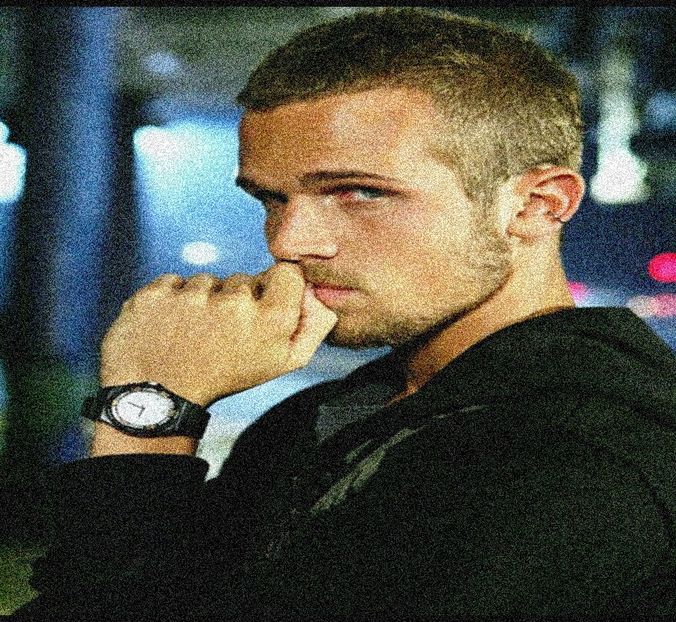 ∟ kidrauhlox got  ̷K̷e̷v̷i̷n̷ ̷V̷o̷l̷c̷h̷o̷k̷ from The O.C.