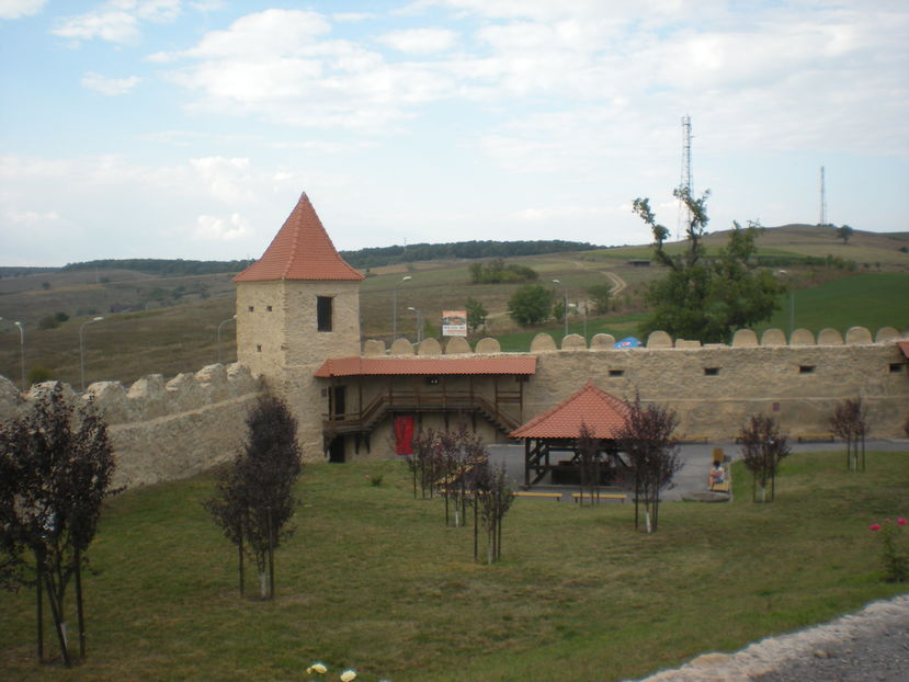 CETATEA RUPEA jud.Brasov-1