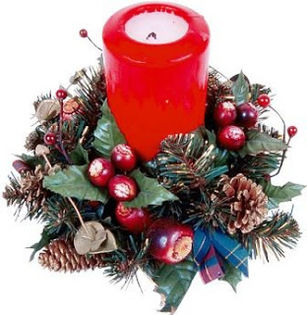 Christmas_candle_in_wreath-coronita de craciun - poze  poze 111