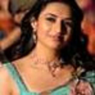 imagesCAAOQ9I8 - Despre Divyanka Tripathy