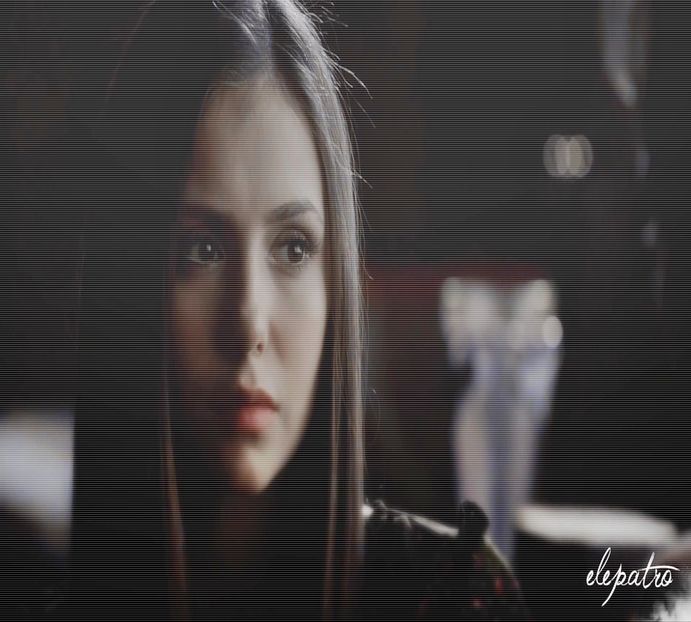 - ahm , buna ? [isi indreapta privirea spre ea.