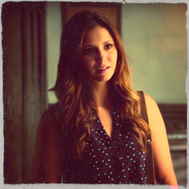 - [Vine de nicaieri si il ajuta pe ne;;;bun sa redecoreze]