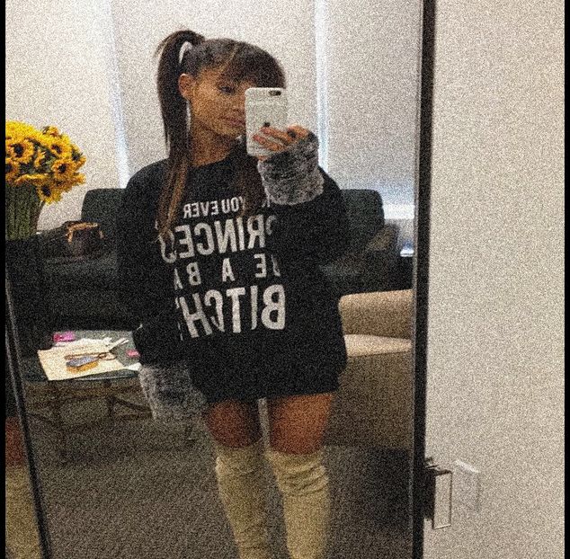 5.12 ·♡ ❝@arianagrande: Music makes the people come together.❞