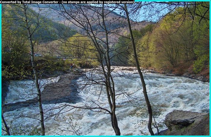 Cascada Putnei - OBIECTIVE TURISTICE DIN VRANCEA