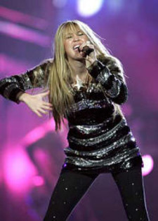 Anaheim 11-4 - 1 - Miley Cyrus