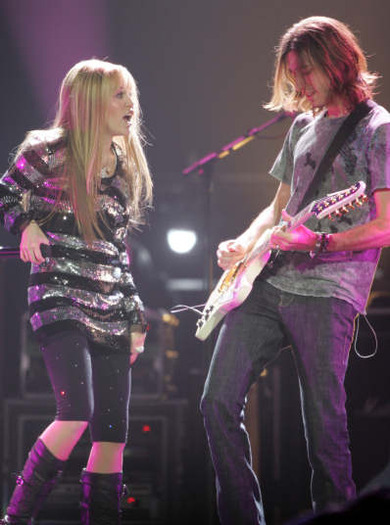 Anaheim 11-4 - 4 - Miley Cyrus