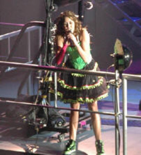 Denver - 10-25 - 8 - Miley Cyrus