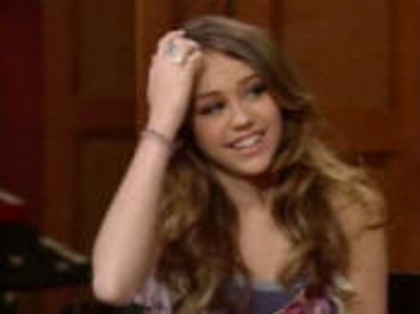 miley-cyrus-regis-20june06-2_small - Miley Cyrus