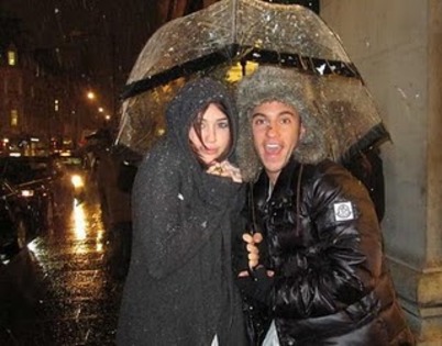 miley-personal-holiday-pictures%20(5) - Miley Cyrus