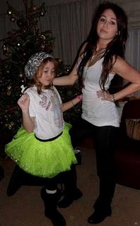 miley-personal-holiday-pictures%20(22) - Miley Cyrus