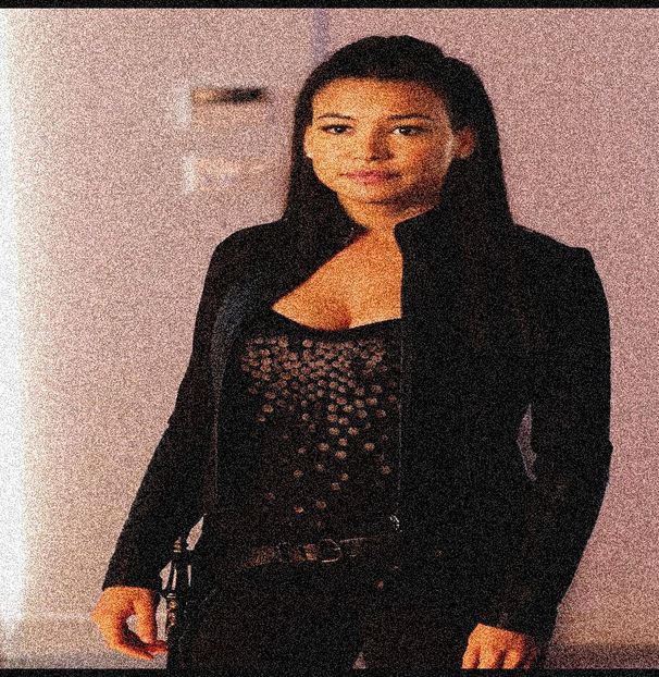 ∟ iadorecyrus got  ̷S̷a̷n̷t̷a̷n̷a̷ ̷L̷o̷p̷e̷z̷ from Glee