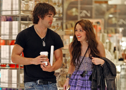 miley-cyrus-justin-gaston-love-shop - Miley la shopping