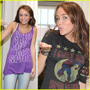 miley-cyrus-shopping-intuition-harmony-lane
