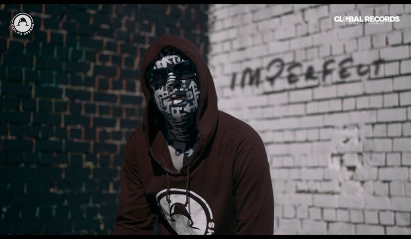 ∟ Nightingale got Carla's Dreams - Imperfect; https://www.youtube.com/watch?v=K9HO23XjfZc
