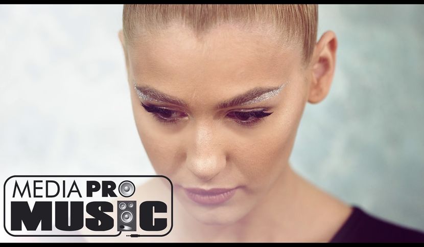 ∟fadedzjm got Alina Eremia - De ce ne îndrăgostim; https://www.youtube.com/watch?v=TjrExneLiEU
