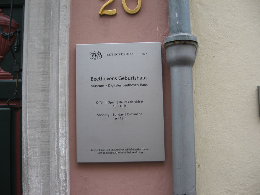1 723