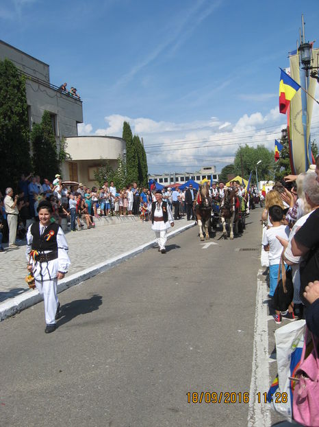 Parada portului popular - Toamna Cugireana