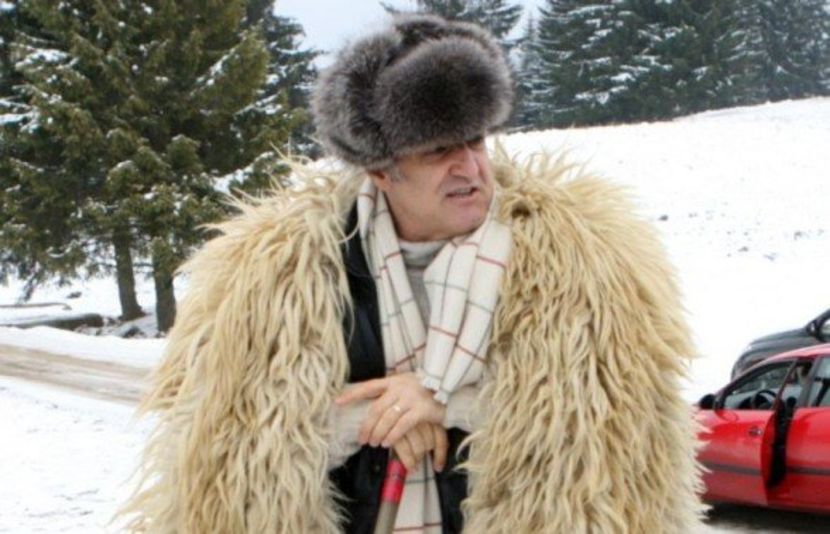 785721-gigi-becali-930x524