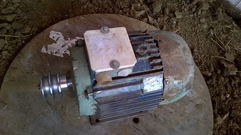  - Masina de spart lemne