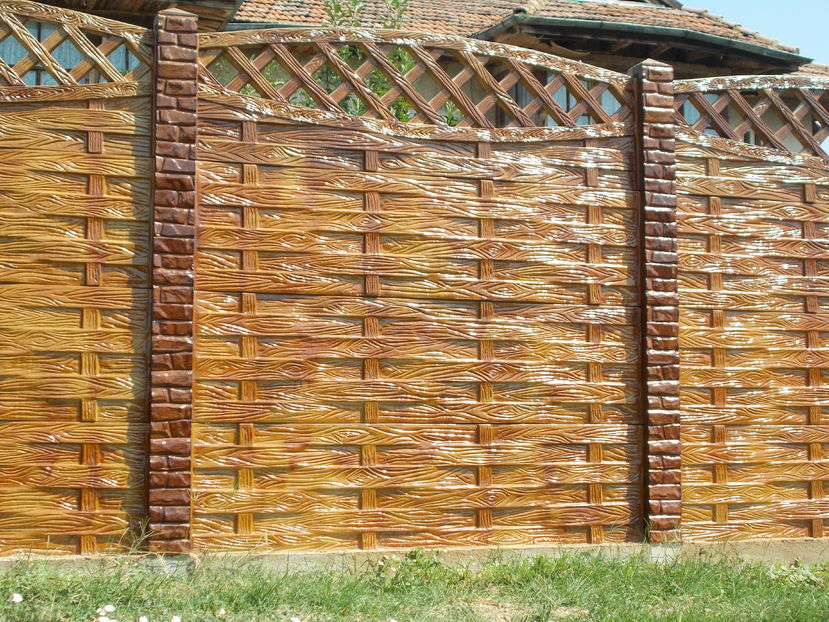 Model lemn impletit nou