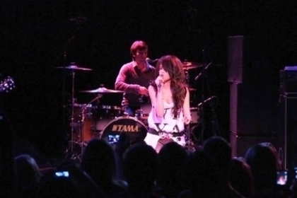 3 - Selena in concerte