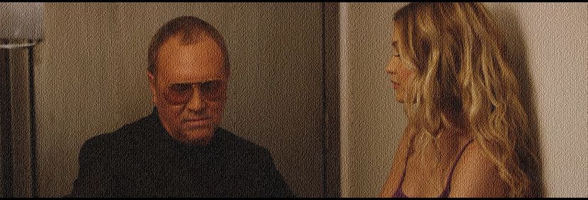 —Dar, spre surprinderea mea, şoferul ăsta nu e deloc bătrând. Arată mult prea tânăr. Păr brunet,; ras în părţi alături de o crească nu prea mare dar nici prea mică pe mijloc, ochi de un căprui ciocolatiu, tatuaje ce-i sunt vizibile pe unele părţi ale pielii şi un stil impecabil. E linişte în tot l
