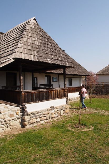  - Muzeul satului valcean