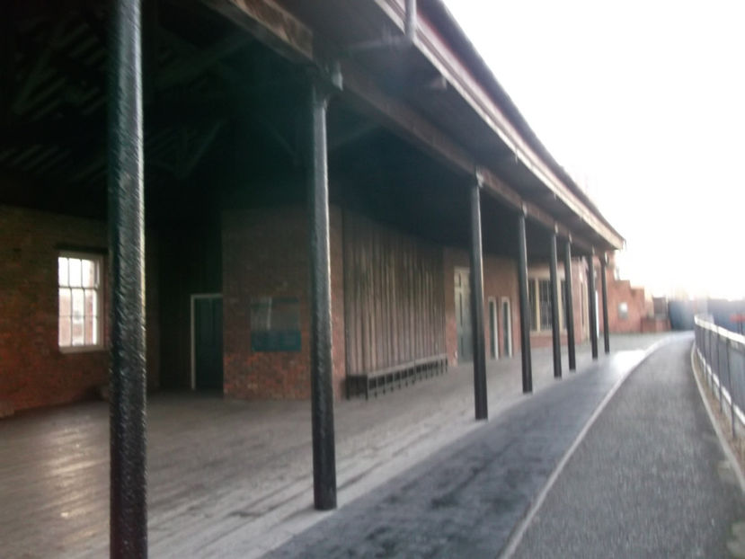 peronul garii vechi - muzeul de stinta a industriilor din Manchester
