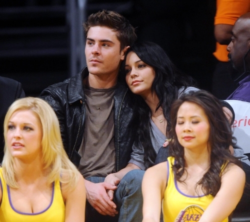 normal_025 - Zanessa at the basketball game