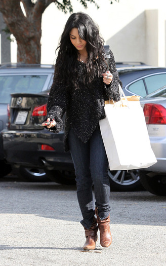 014 - Vanessa Shopping at Diesel