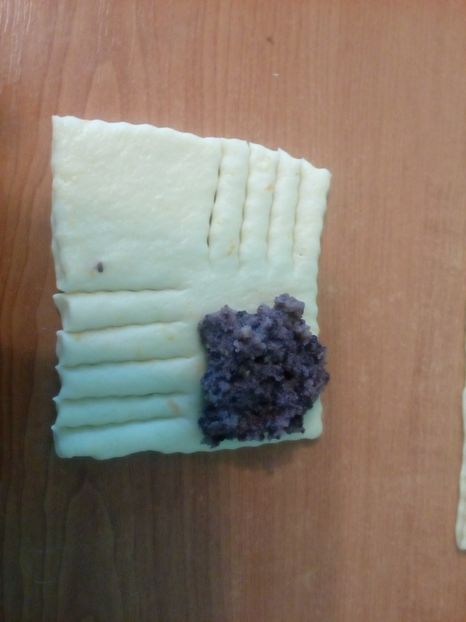 Brioșe cu nuca si dulceață de dude - 2 - Culinar 3