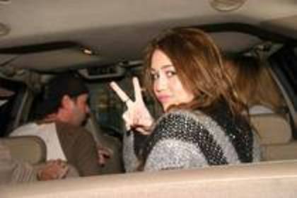 GCXAZXAMOKYSERRNHNP - poze Miley rare