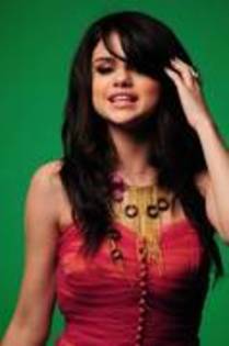 FWQDYTRSTDOLZJBQXEH - poze Selena Gomez