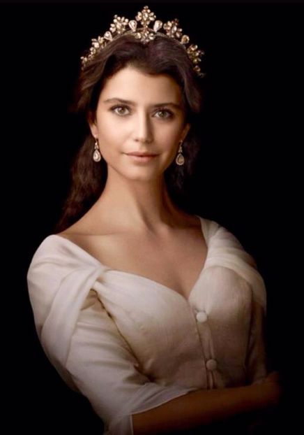 Sultana Kösem (Beren Saat) - Kosem Sultan