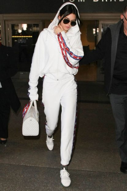 gallery-1485442746-hbz-kendall-jenner-0125-getty