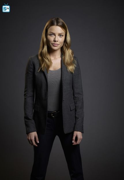 Lauren German - Lucifer sezon 1