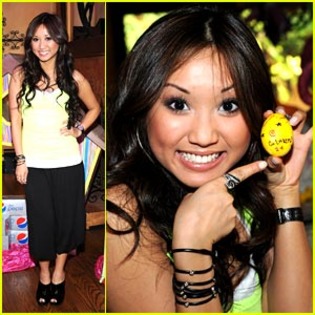 BRENDA SONG - POZE CU BRENDA SONG