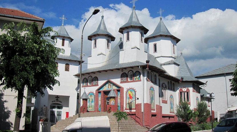 Macin, biserica ortodoxa - 2016 1