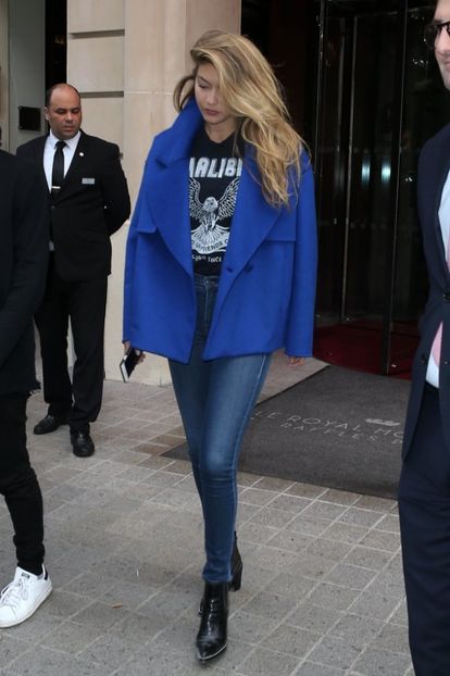 Youre-Letting-Layers-Peek-Out-From-Under-Your-Coat-Choose-Something-Personality - gigi hadid