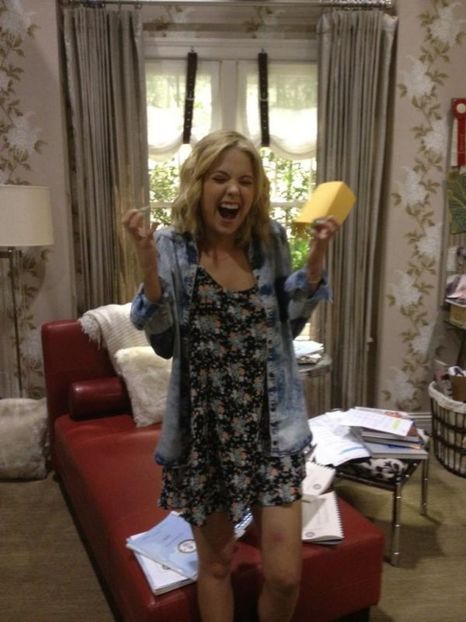 3x05 and 3x06 DAY 7 Ashley (1) - ashley benson