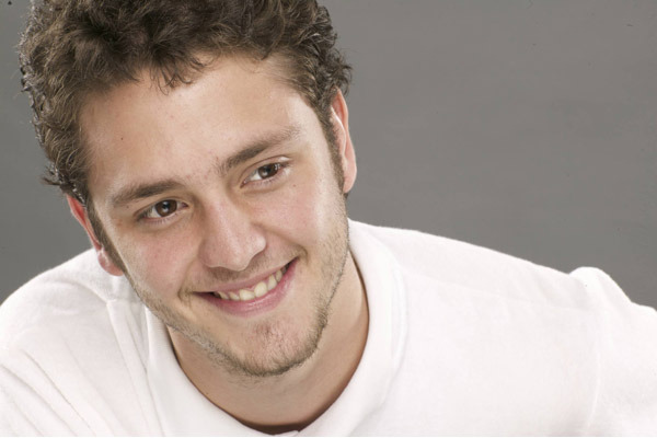 jq3yn4 - Christopher Uckermann