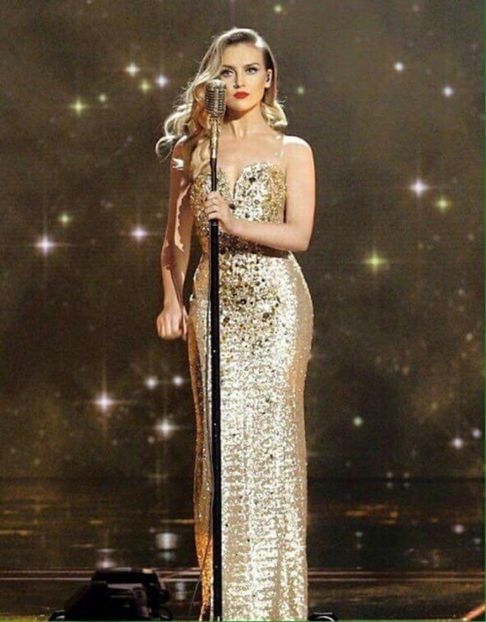 large (8) - perrie edwards