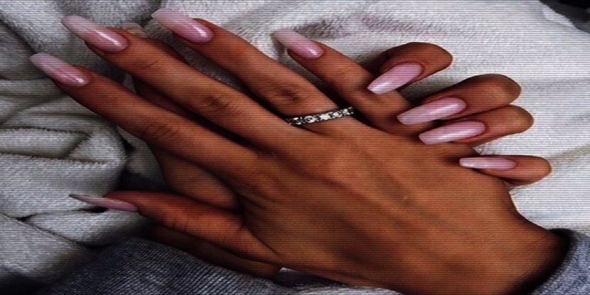 Încerc să-mi țin cât mai mult timp cu putință unghiile - Trust no feelings feel no pain