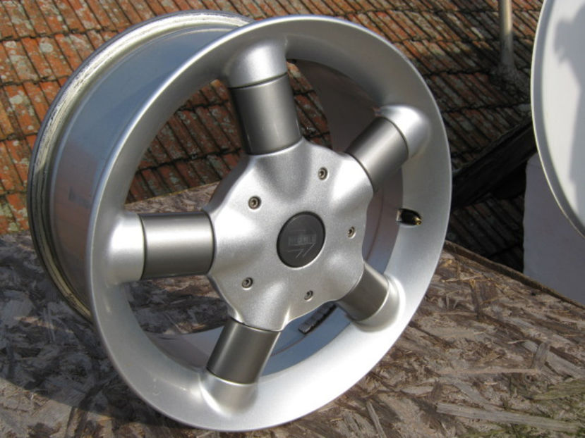 MOMO 7,5 x16 et 38 bmw 5x120 150€ - 1 A De Vanzare Roti 14 15 16 17 18 19 20 zoli