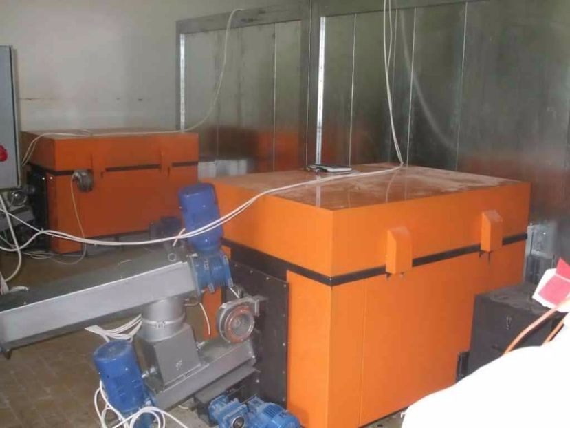 cuptoare-cu-tuburi-anulare-prearzator automat pe biomasa - Cuptoare de panificatie